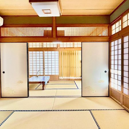島の民泊 天川 -てぃんご- Tingo Japanese Kominka Stay Tatsugo Exterior foto